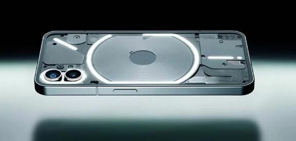 Carl Pei对预期的Nothing Phone（2）的推出持回避态度